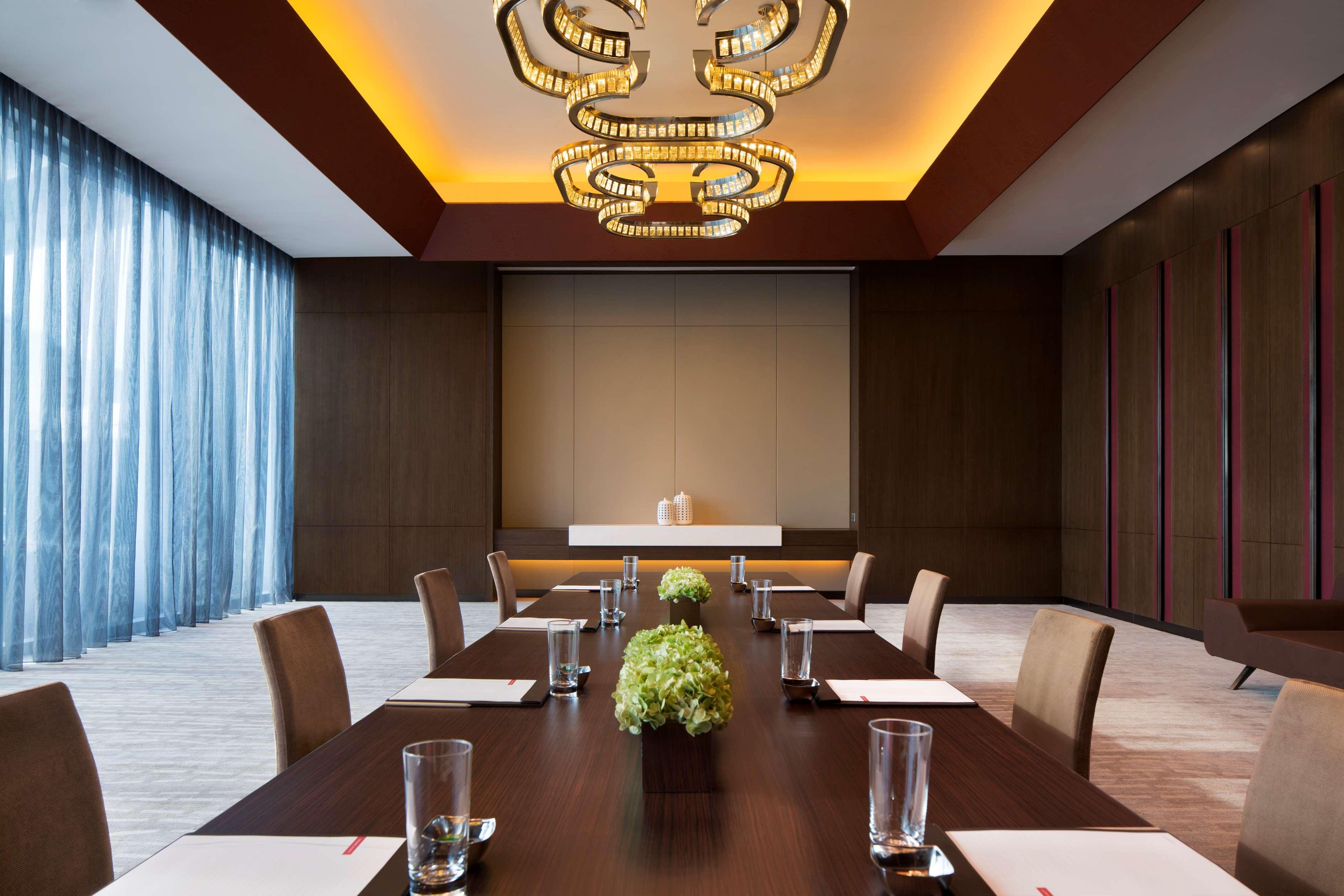 Hotel Grand Hyatt Dalian Exterior foto