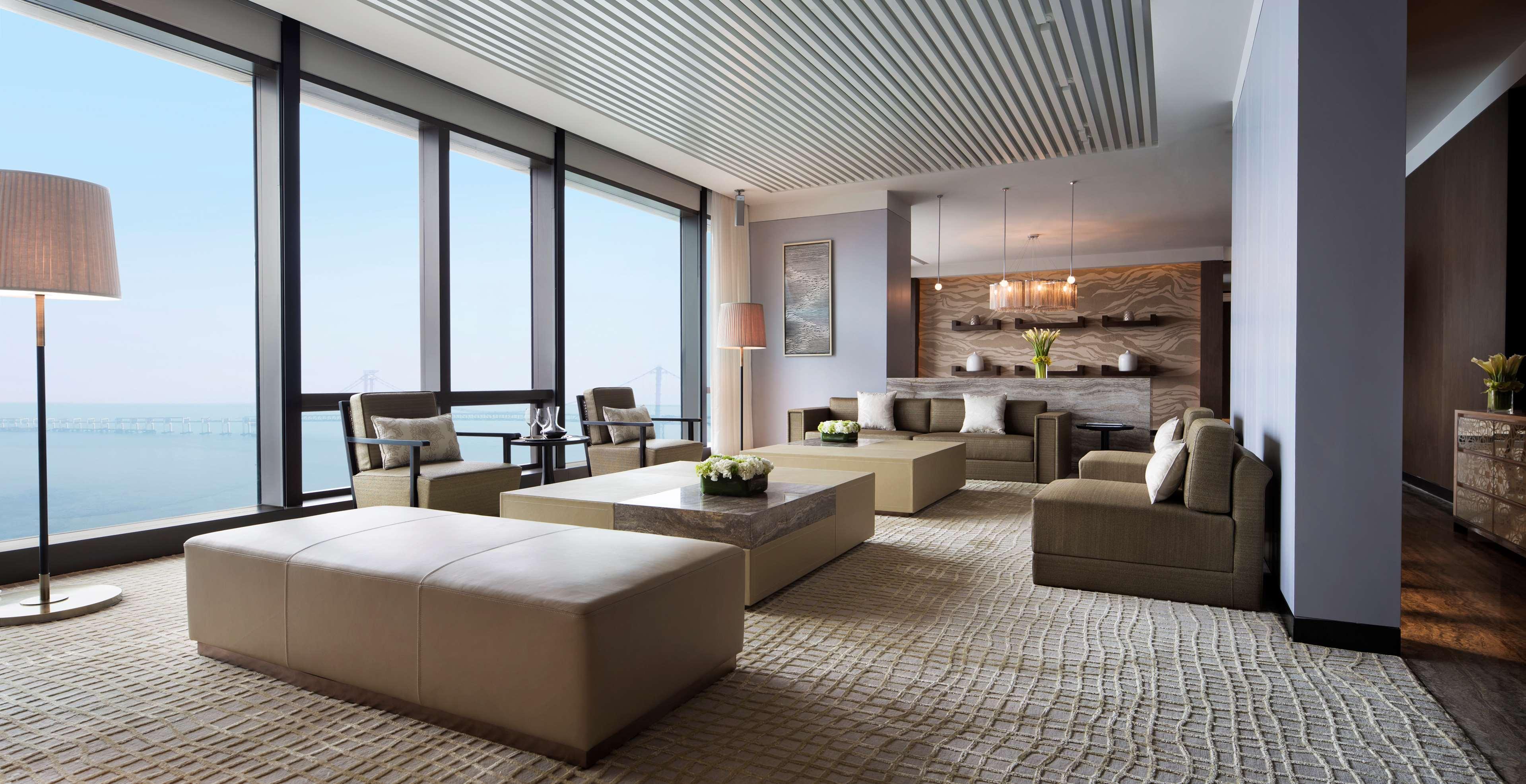 Hotel Grand Hyatt Dalian Exterior foto